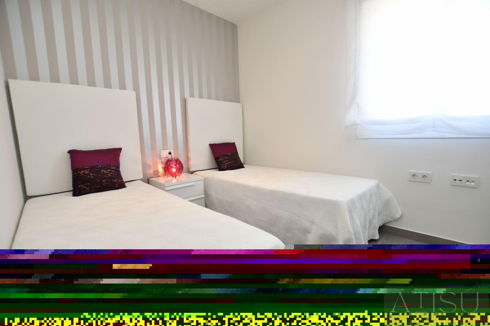 Venta de bungalow en San miguel de salinas