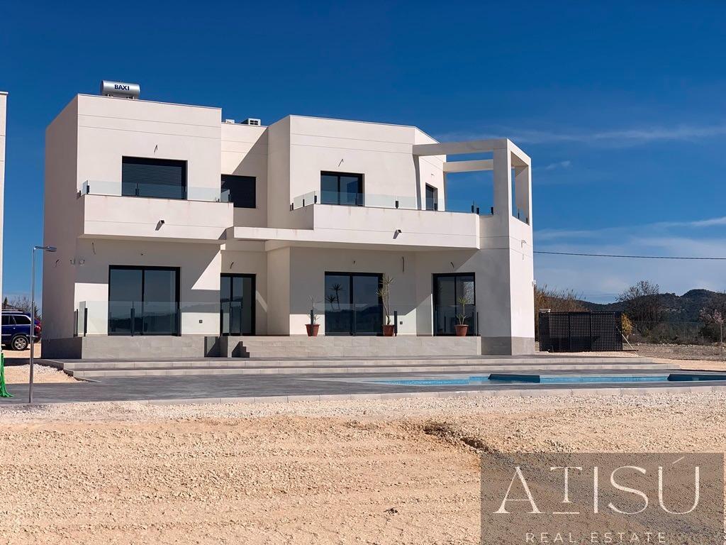 Venta de villa en Pinoso