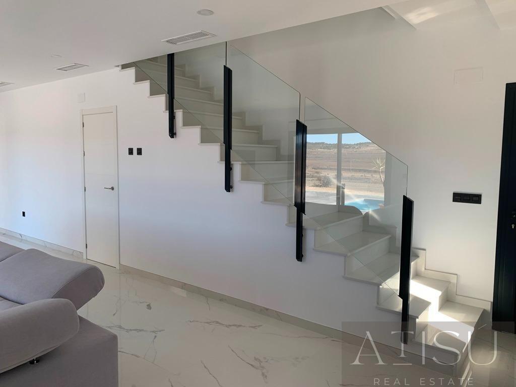 Venta de villa en Pinoso