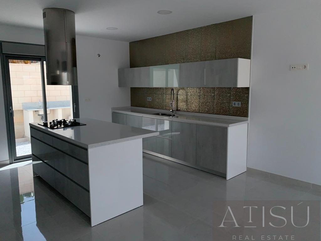 Venta de villa en Pinoso