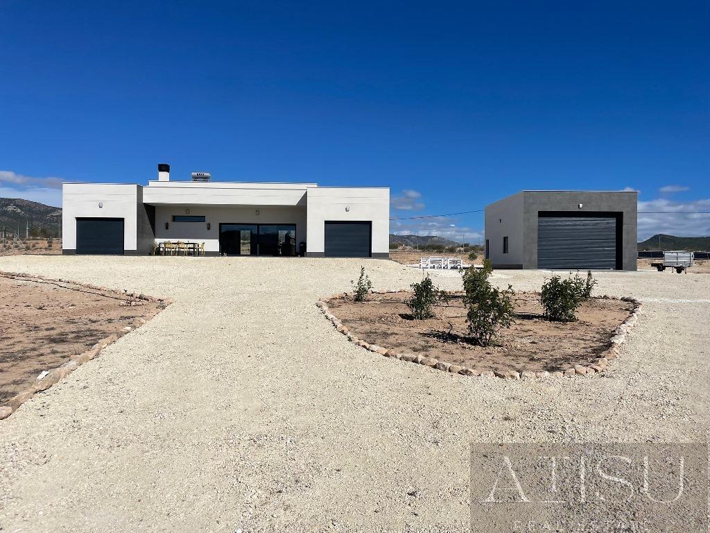 Venta de villa en Pinoso