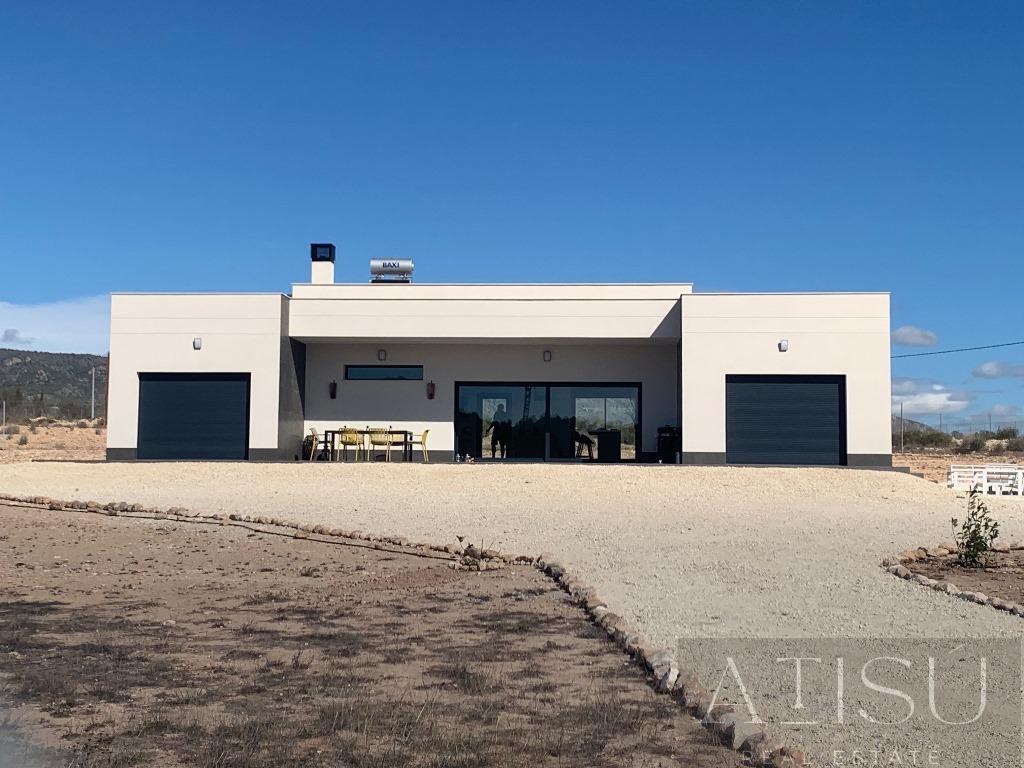 Venta de villa en Pinoso