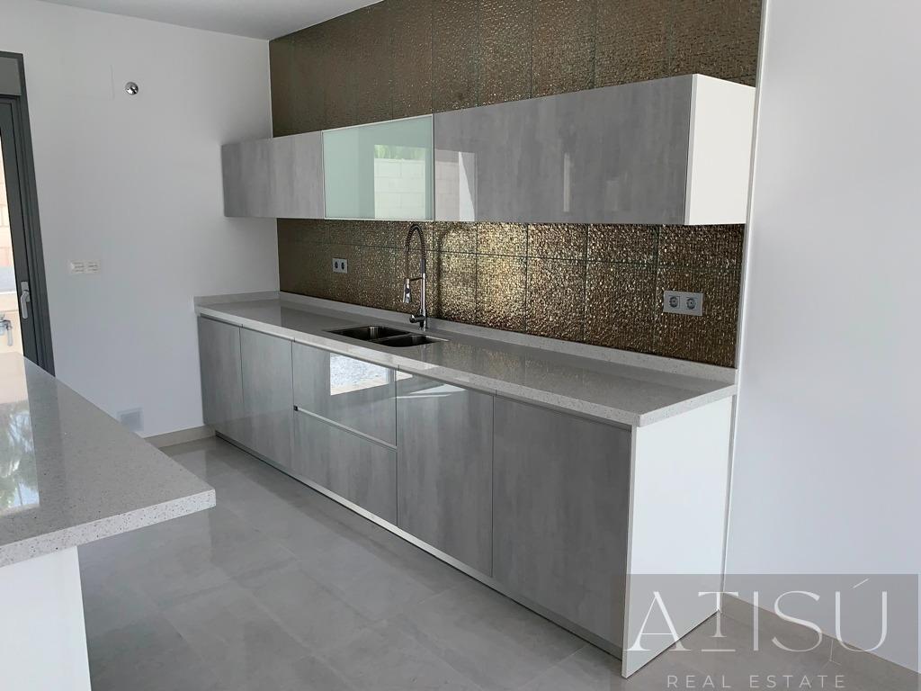 Venta de villa en Pinoso