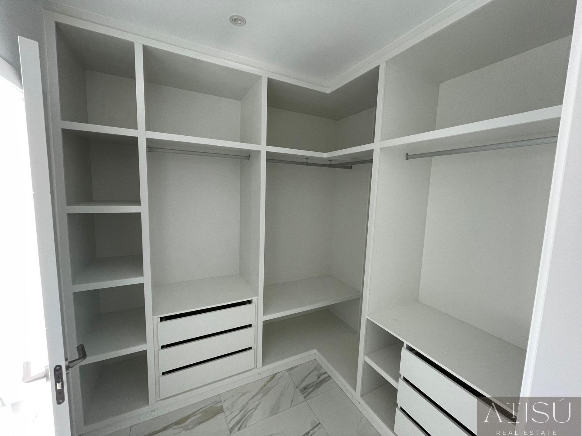 Venta de villa en Pinoso