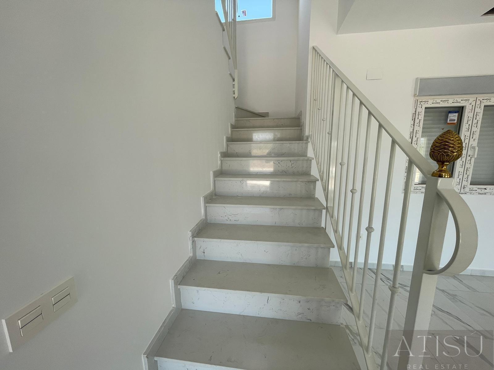 Venta de villa en Pinoso