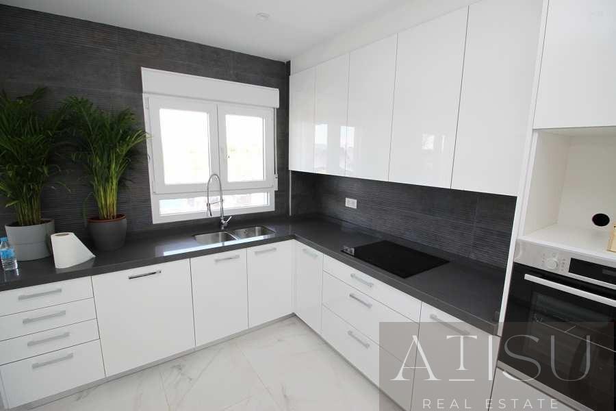 Venta de villa en Pinoso