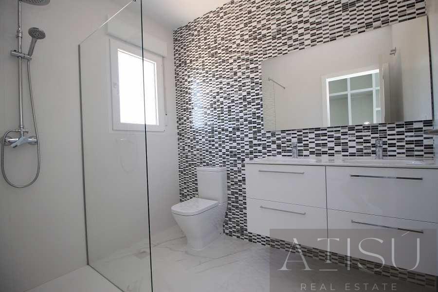 Venta de villa en Pinoso