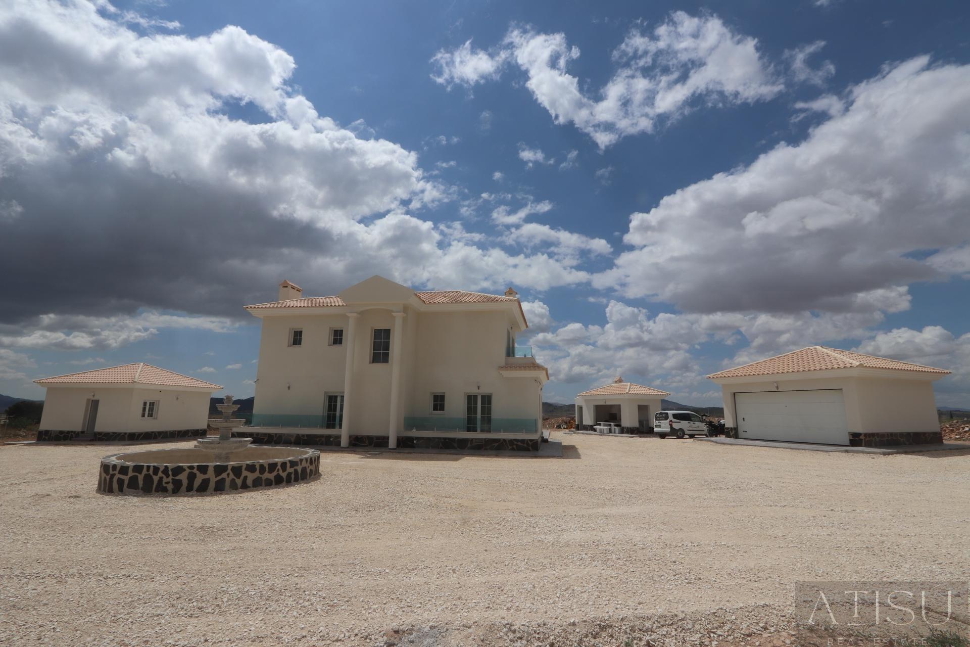 Venta de villa en Pinoso