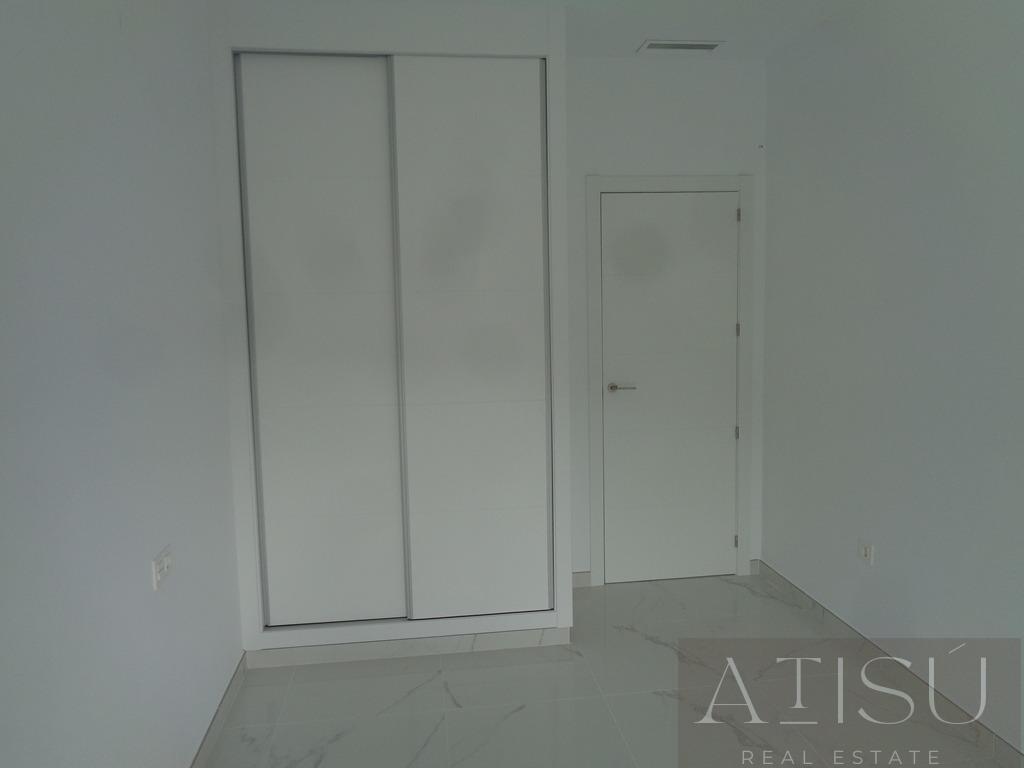 Venta de villa en Pinoso