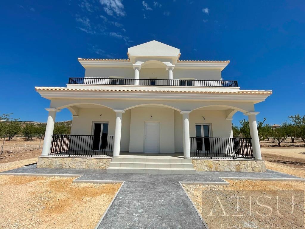 Venta de villa en Pinoso