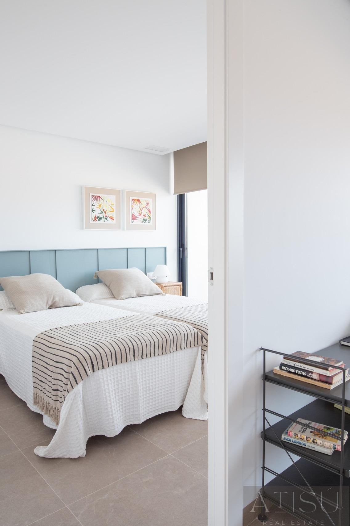 Venta de villa en Orihuela costa