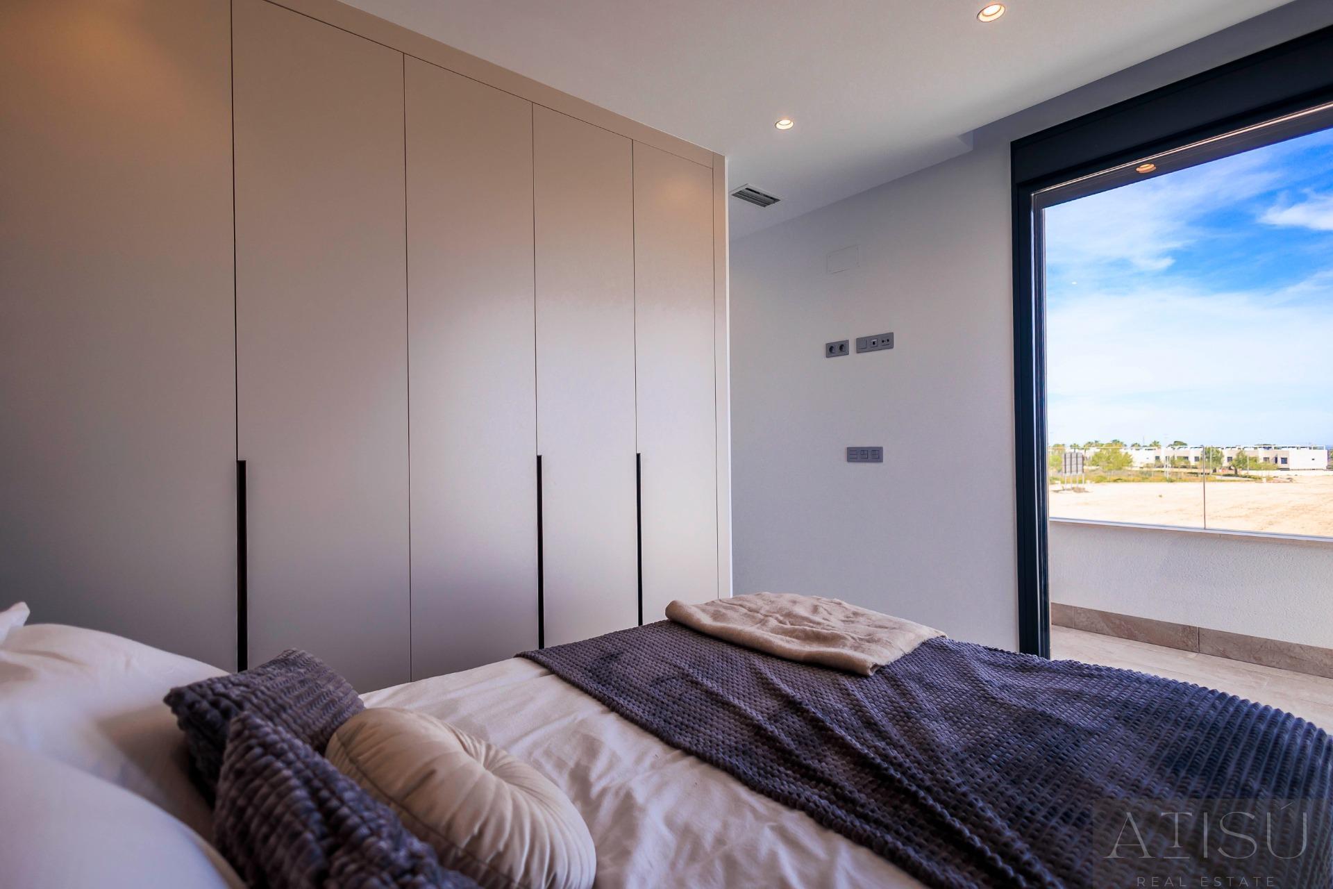 Venta de villa en Pilar de la horadada