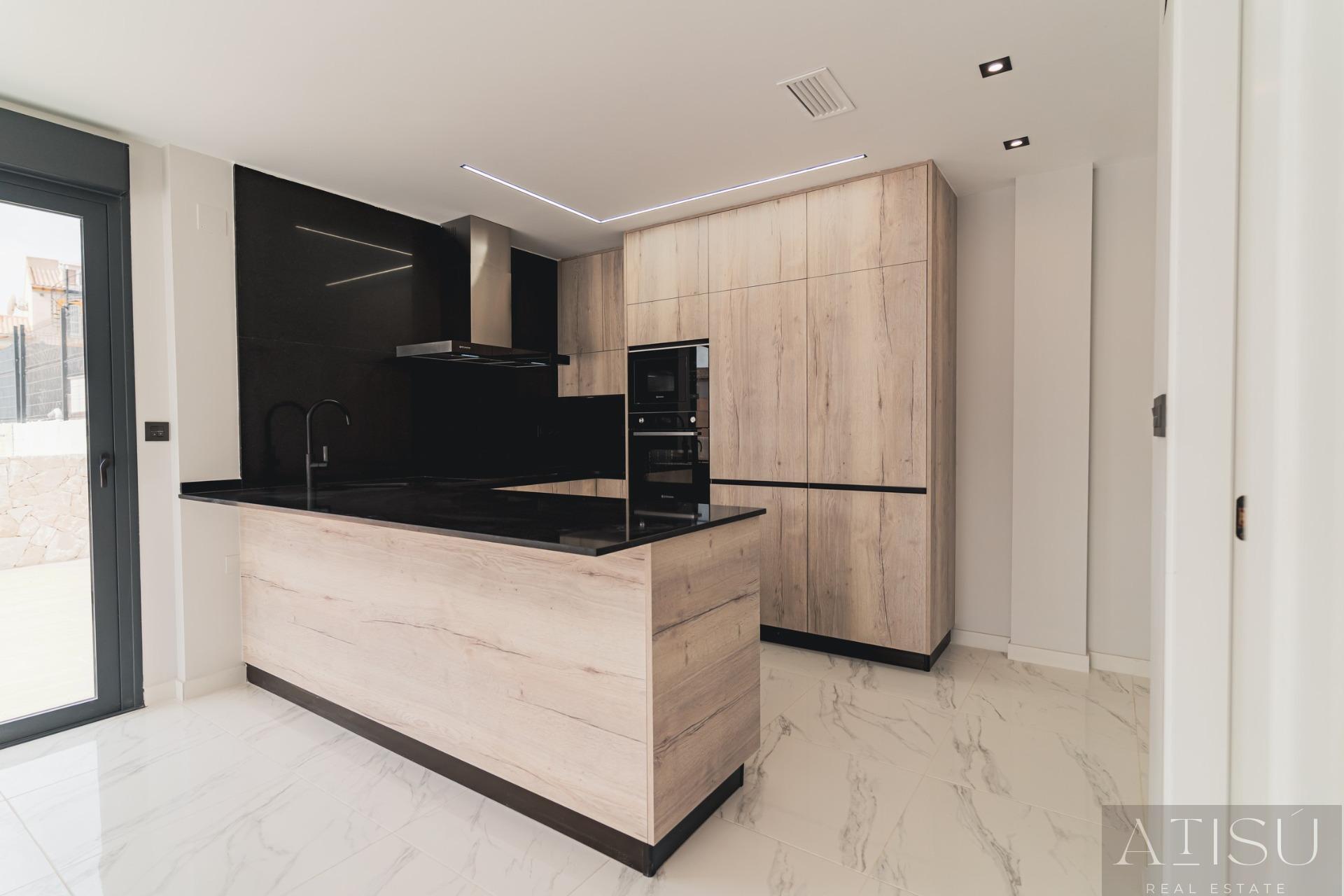 Venta de villa en Orihuela costa