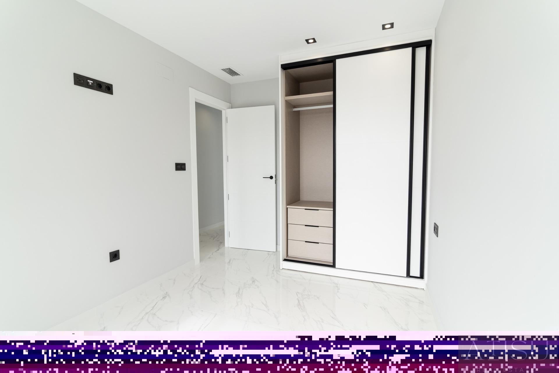 Venta de villa en Orihuela costa