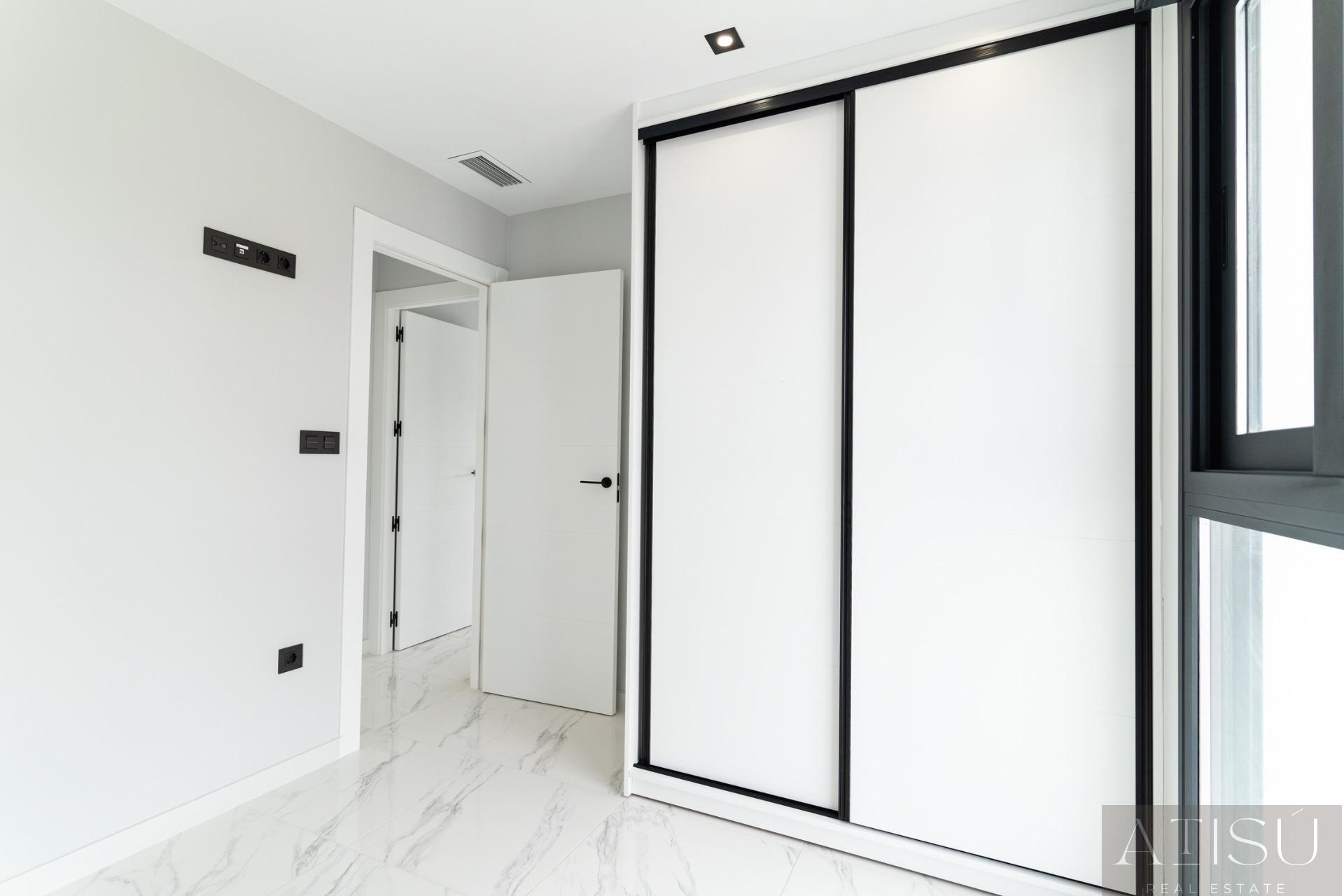 Venta de villa en Orihuela costa