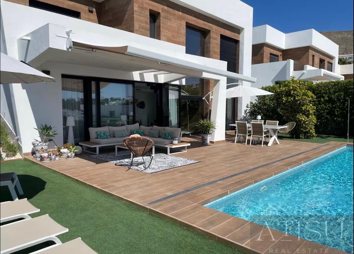 Alquiler de villa en Finestrat