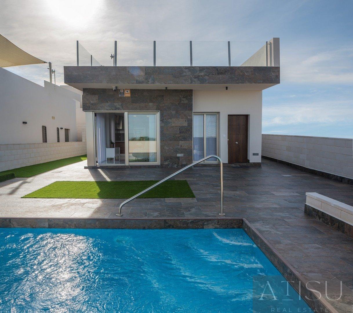 For sale of villa in Orihuela costa