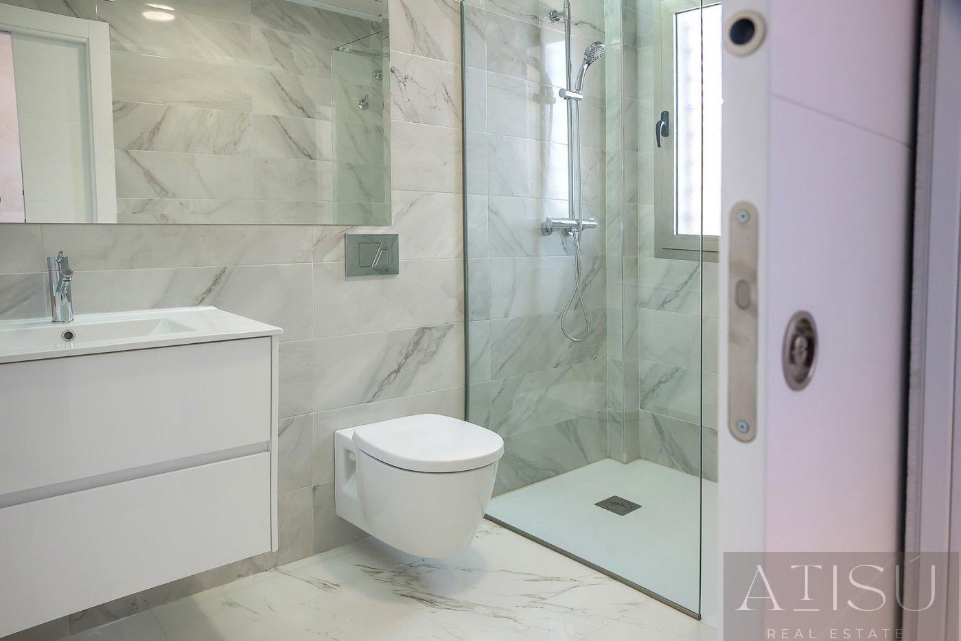 For sale of villa in Orihuela costa