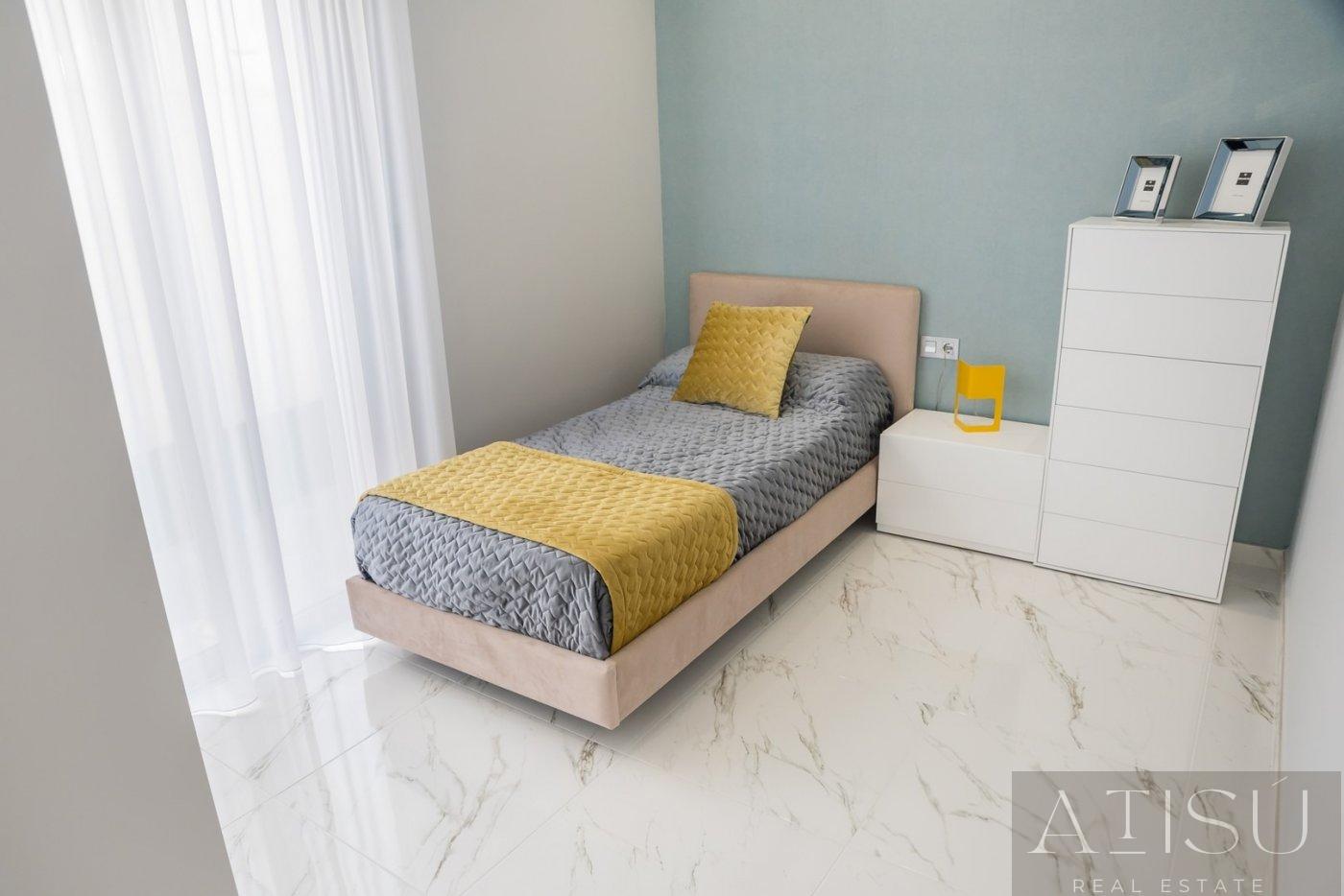 For sale of villa in Orihuela costa