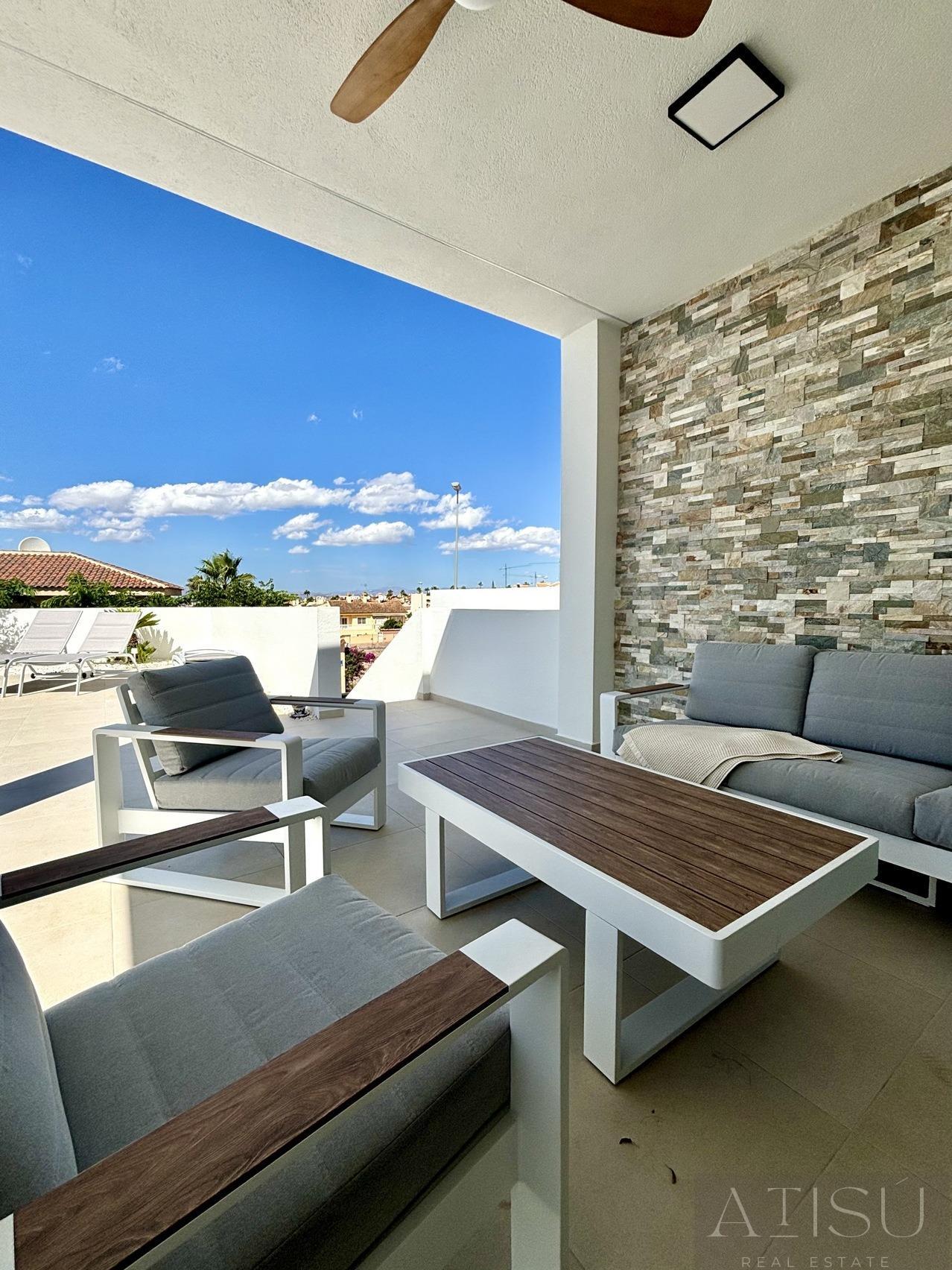 Venta de villa en Benijofar