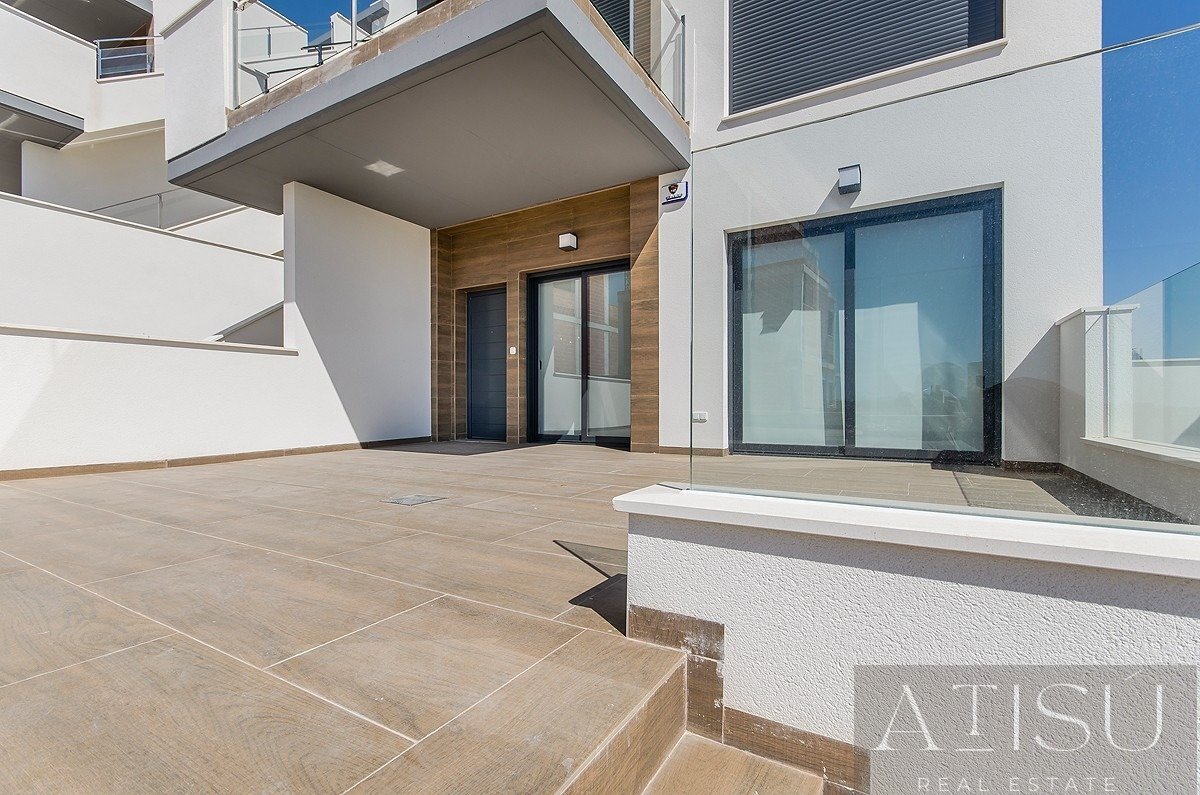 Venta de bungalow en San miguel de salinas