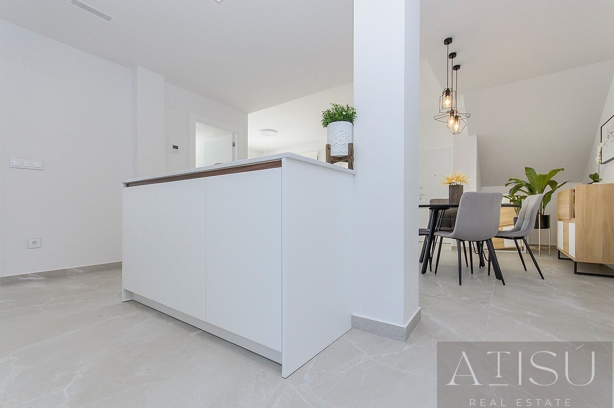 Venta de bungalow en San miguel de salinas