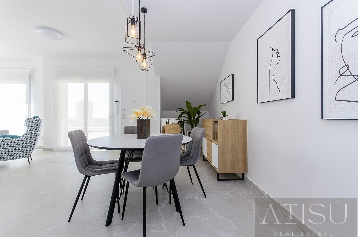 Venta de bungalow en San miguel de salinas