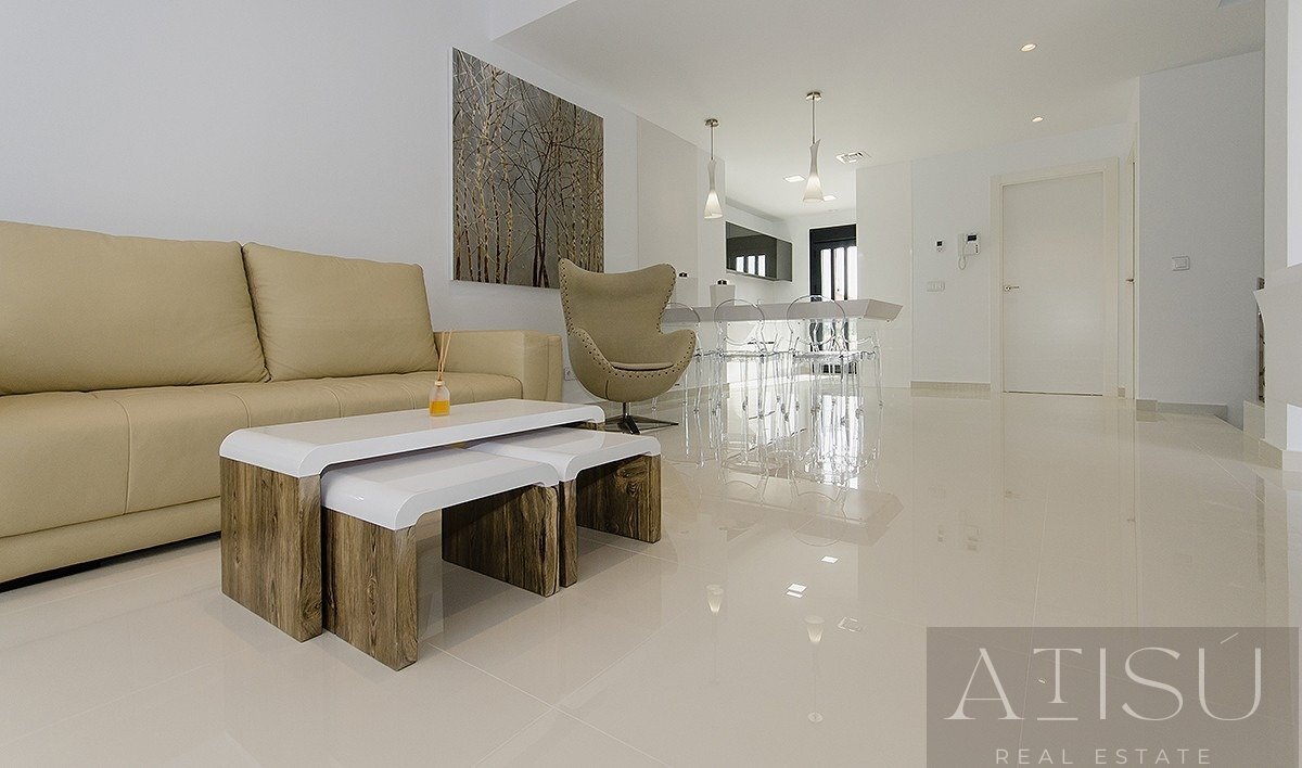 Venta de villa en Orihuela costa