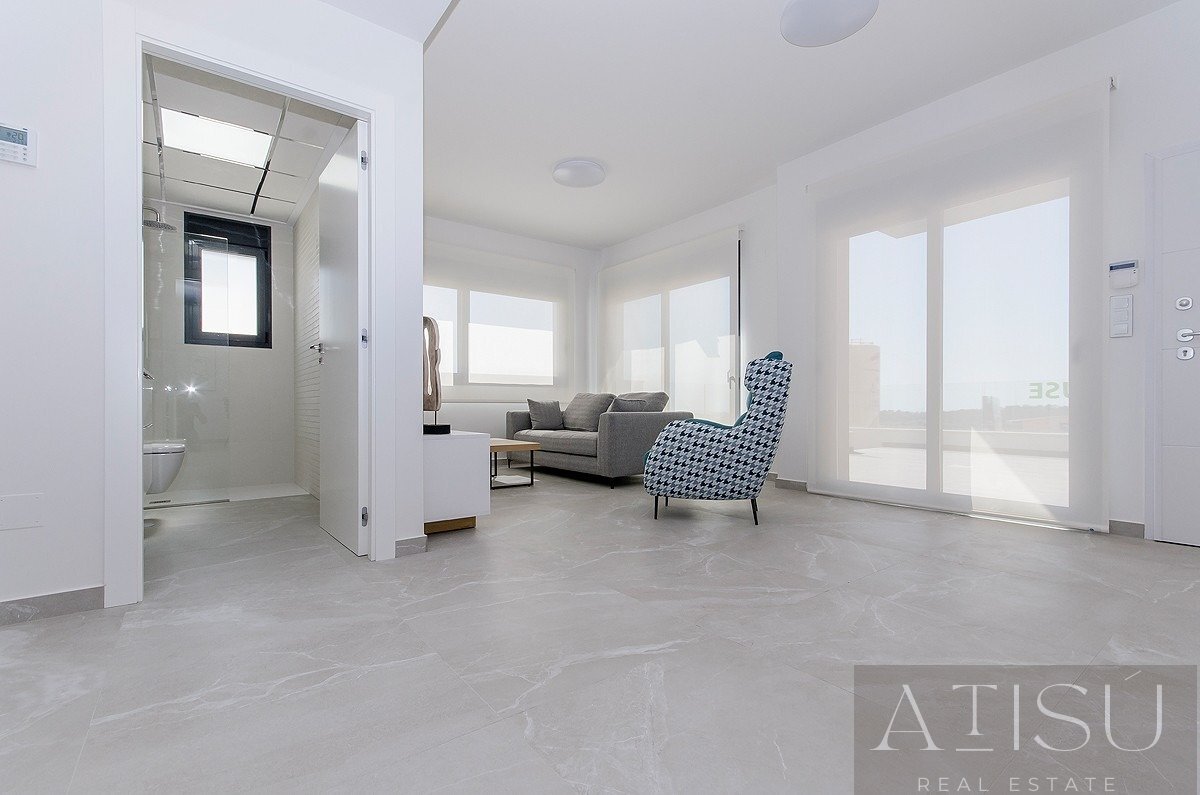 Venta de bungalow en San miguel de salinas