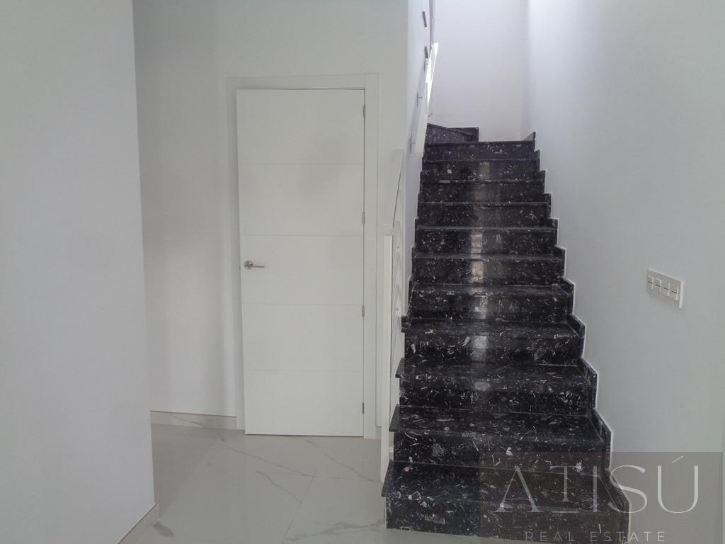 Venta de villa en Pinoso
