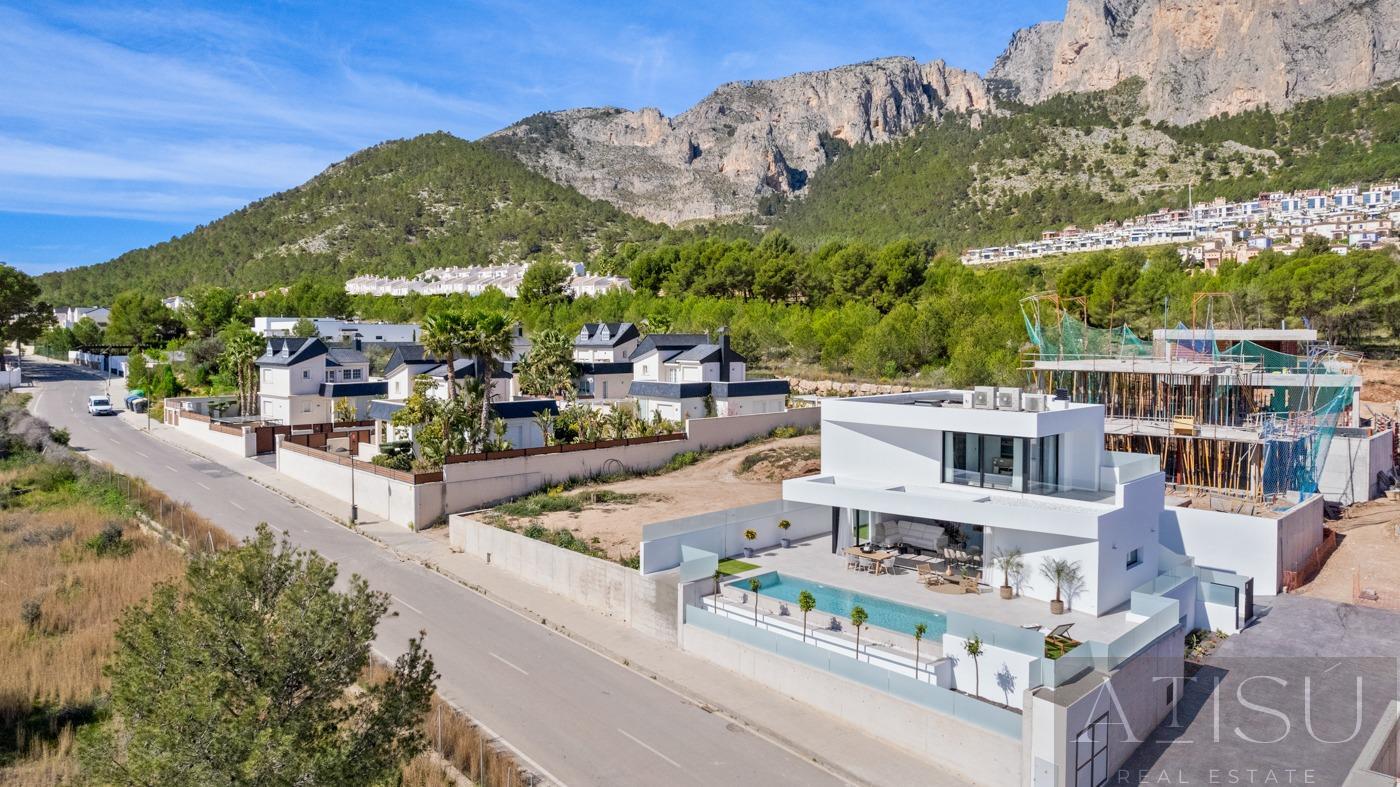 Venta de villa en Polop