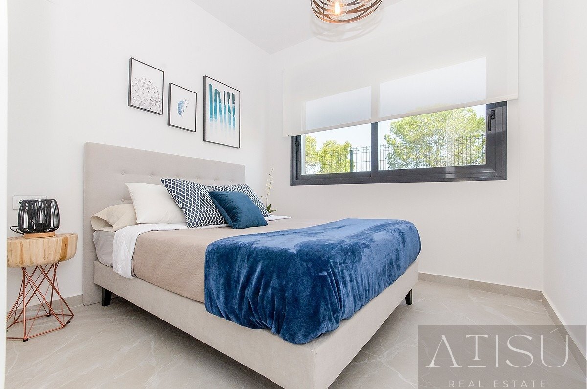 Venta de bungalow en San miguel de salinas