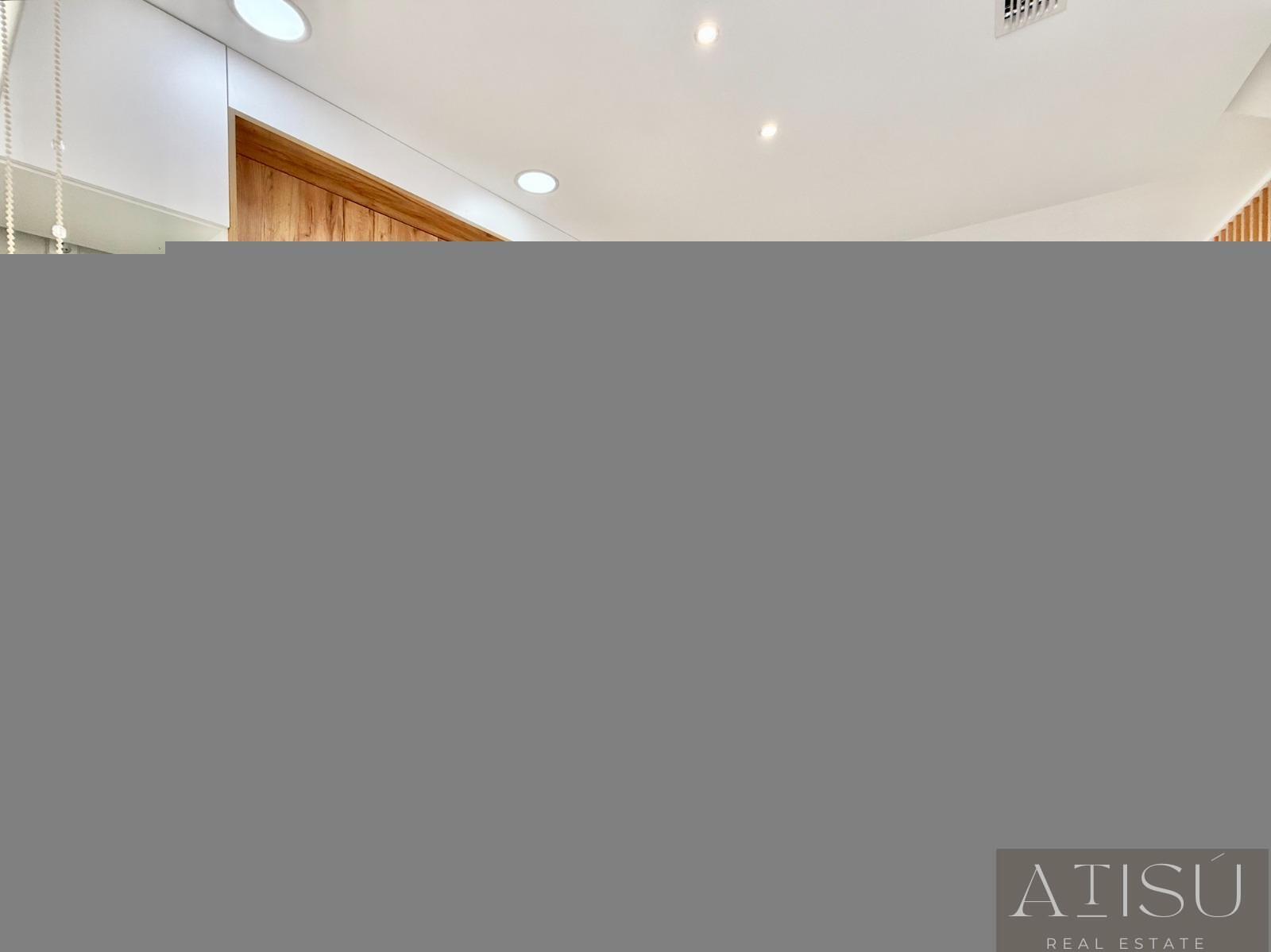 Venta de villa en Cox