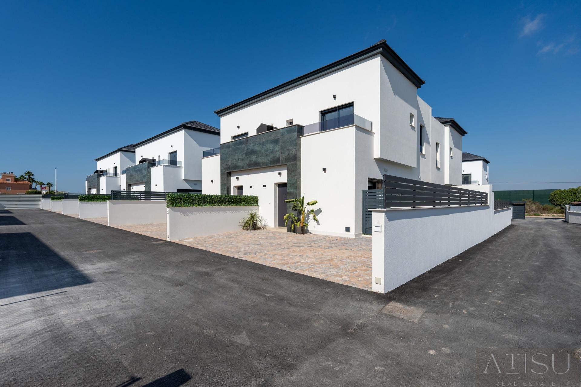 Venta de villa en Gran alacant