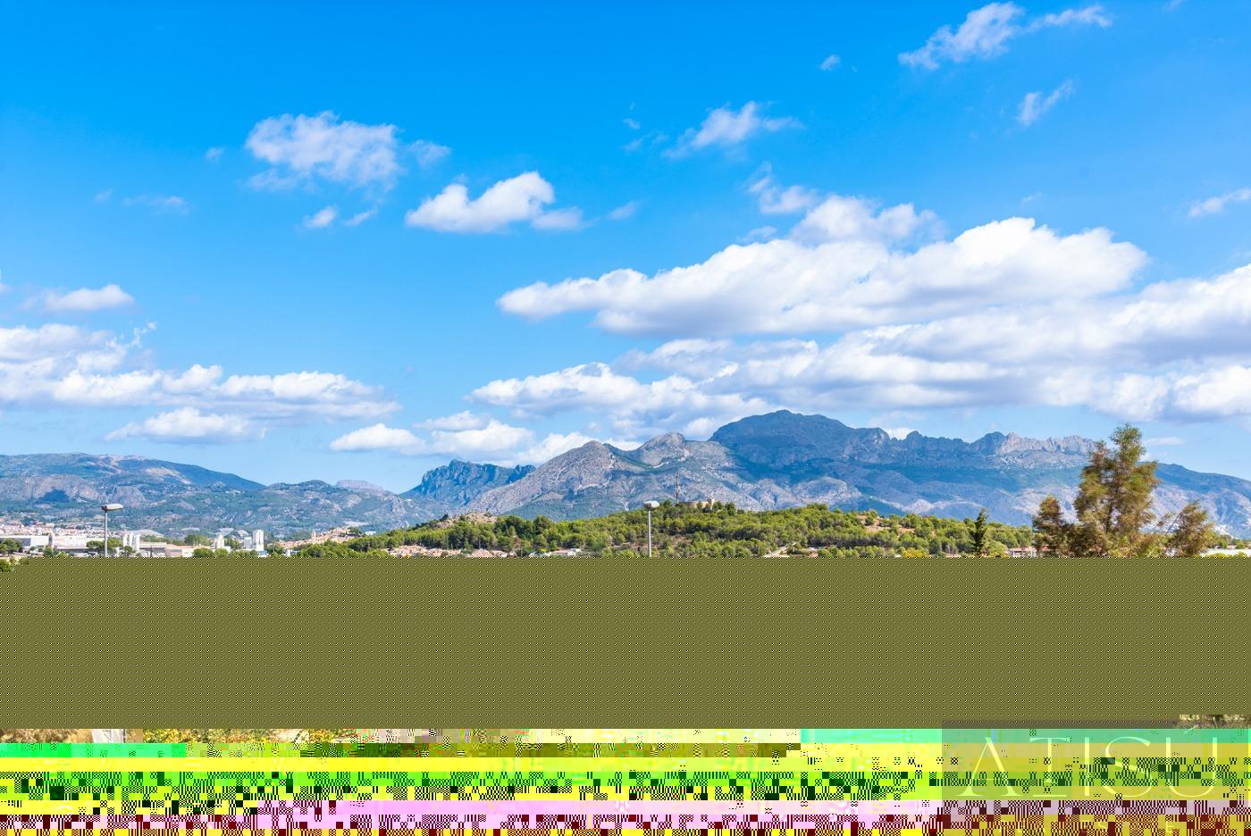Venta de villa en Polop