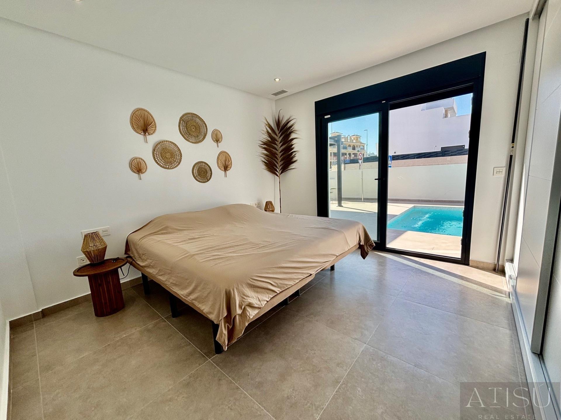 Venta de villa en Rafal