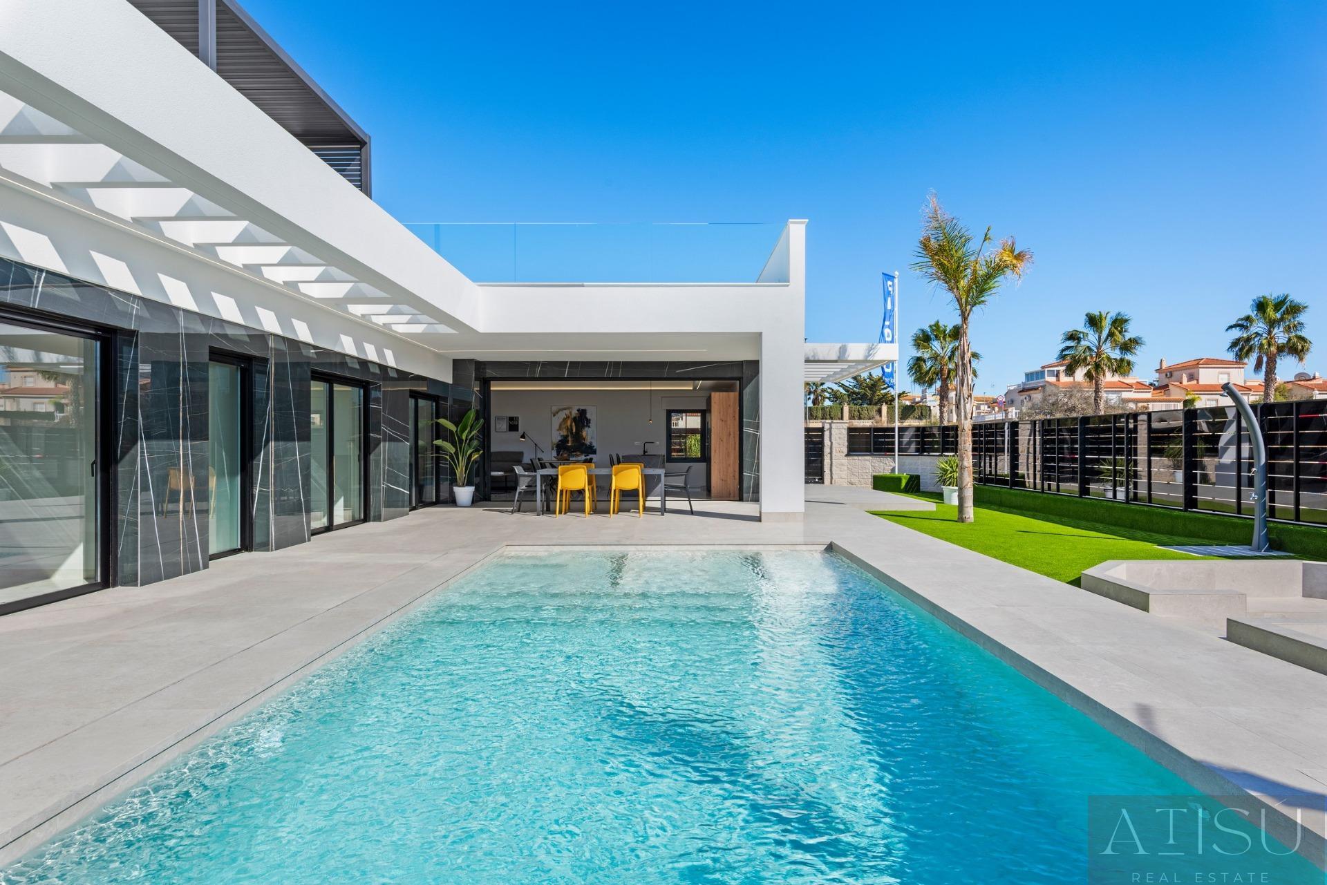 Venta de villa en Algorfa