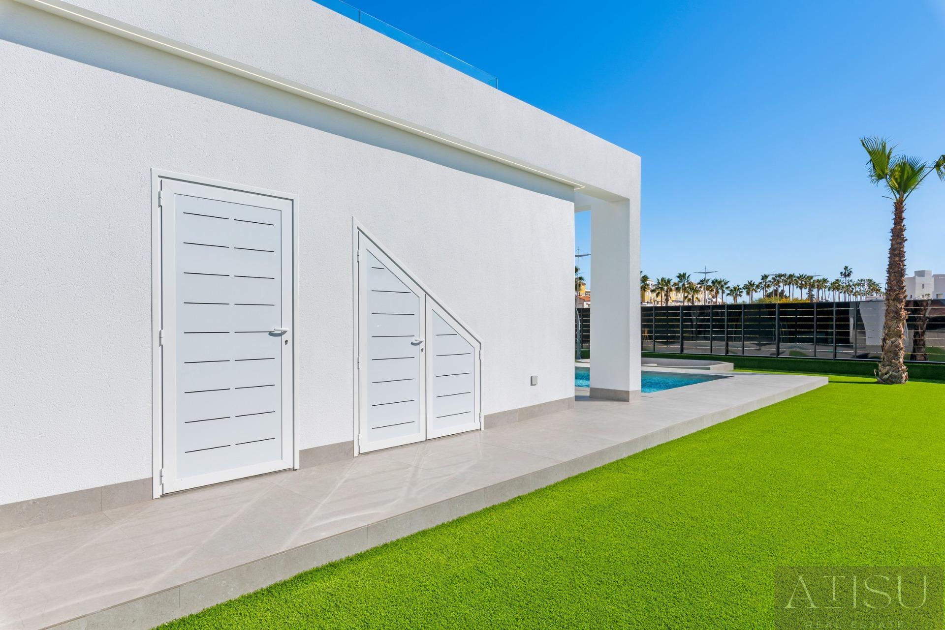 Venta de villa en Algorfa