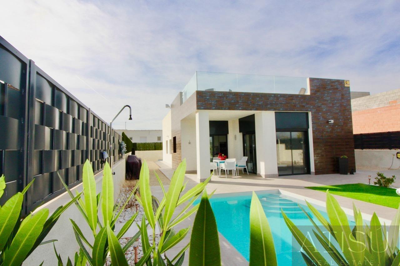 For sale of villa in Pinoso