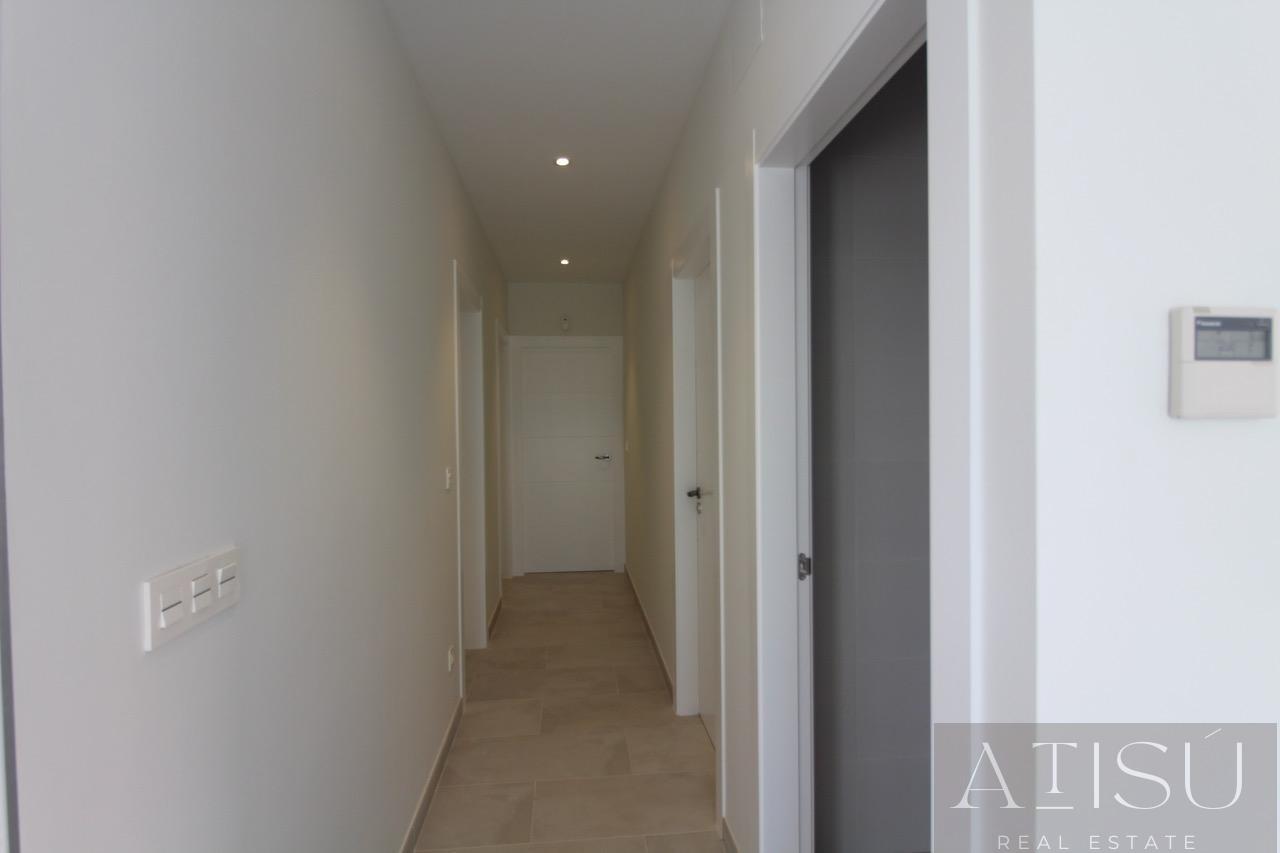 For sale of villa in Pinoso