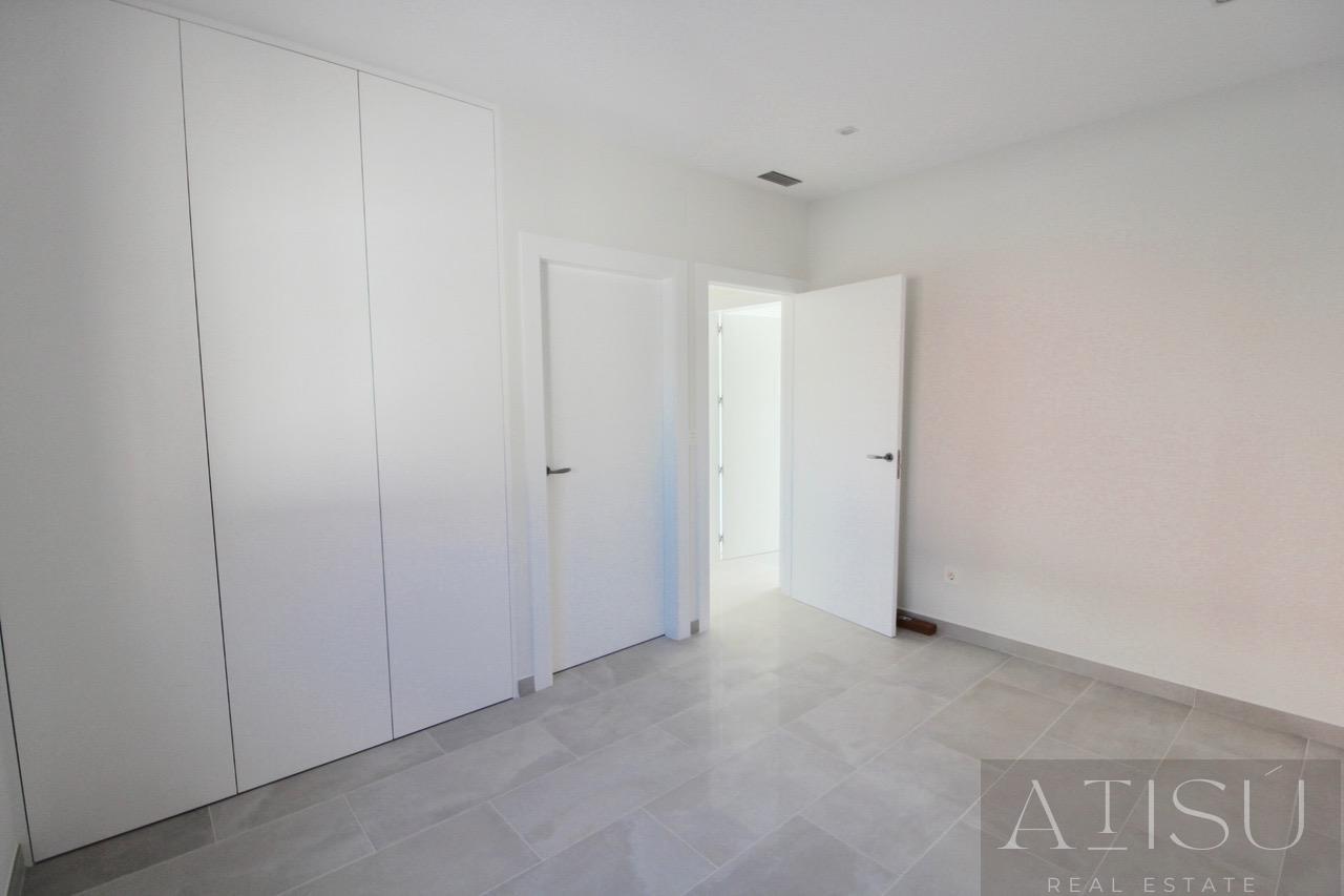 For sale of villa in Pinoso
