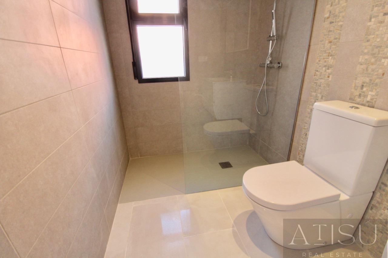 For sale of villa in Pinoso