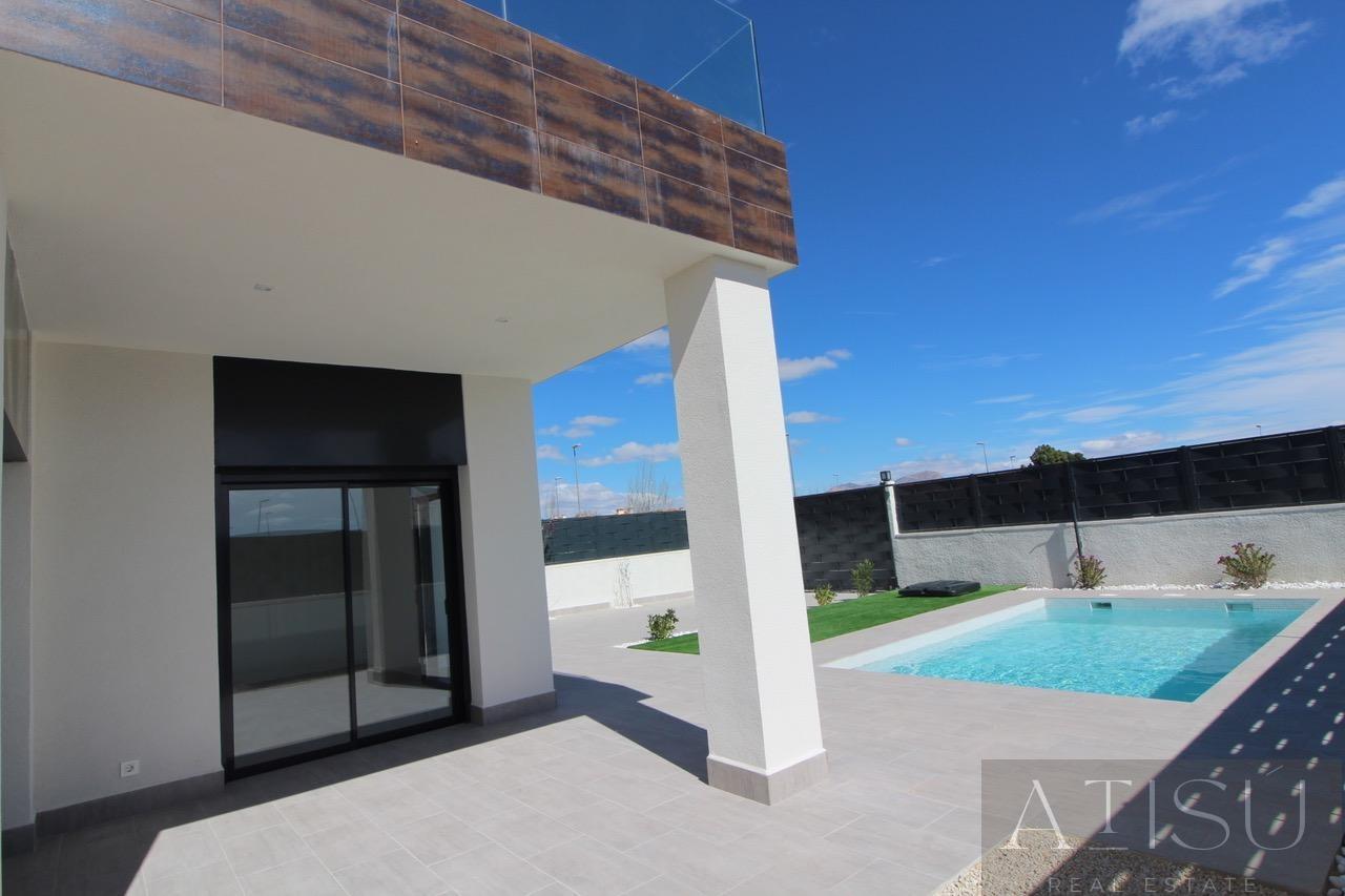 For sale of villa in Pinoso