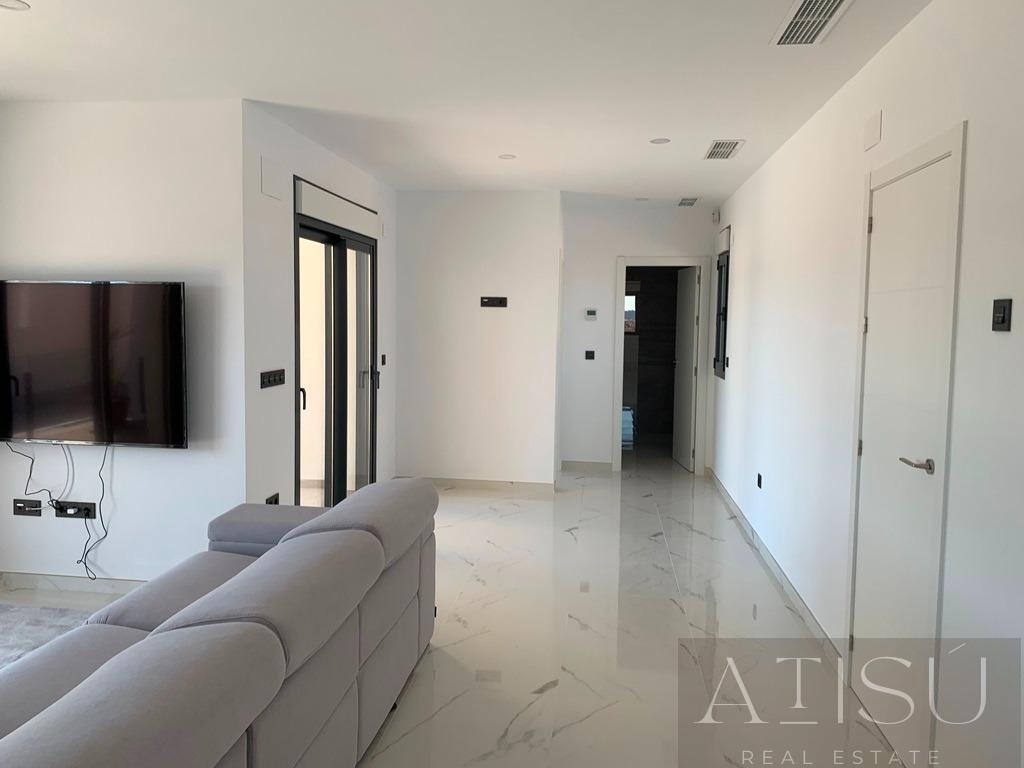 Venta de villa en Pinoso