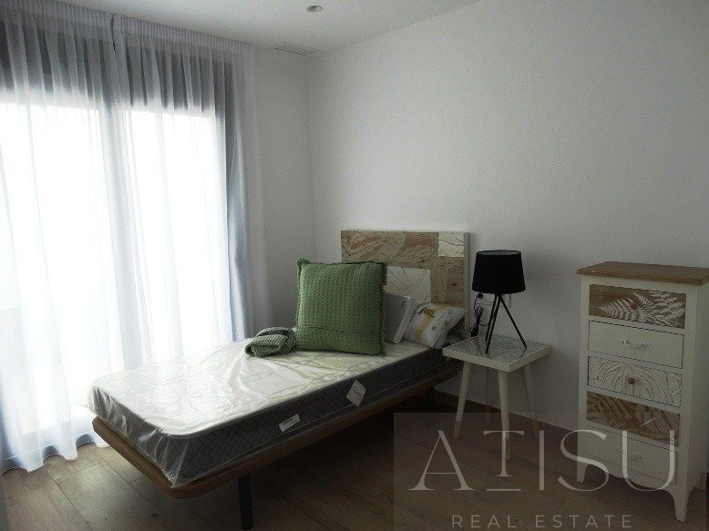 Venta de villa en Pilar de la horadada