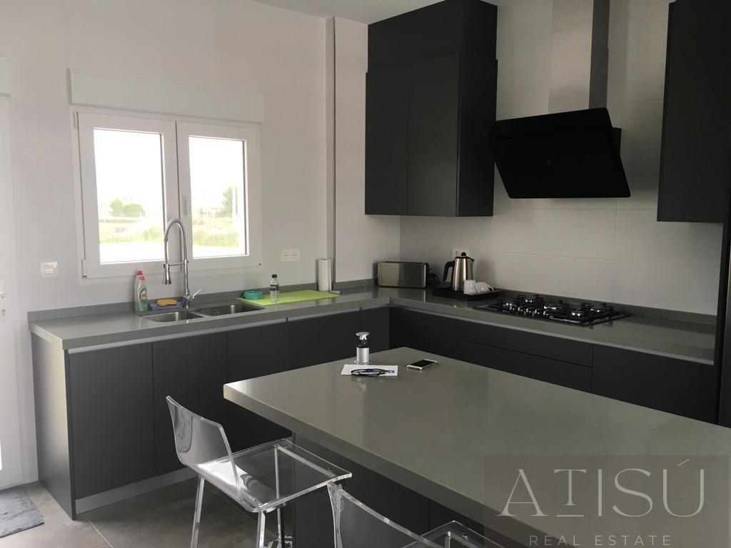 Venta de villa en Pinoso