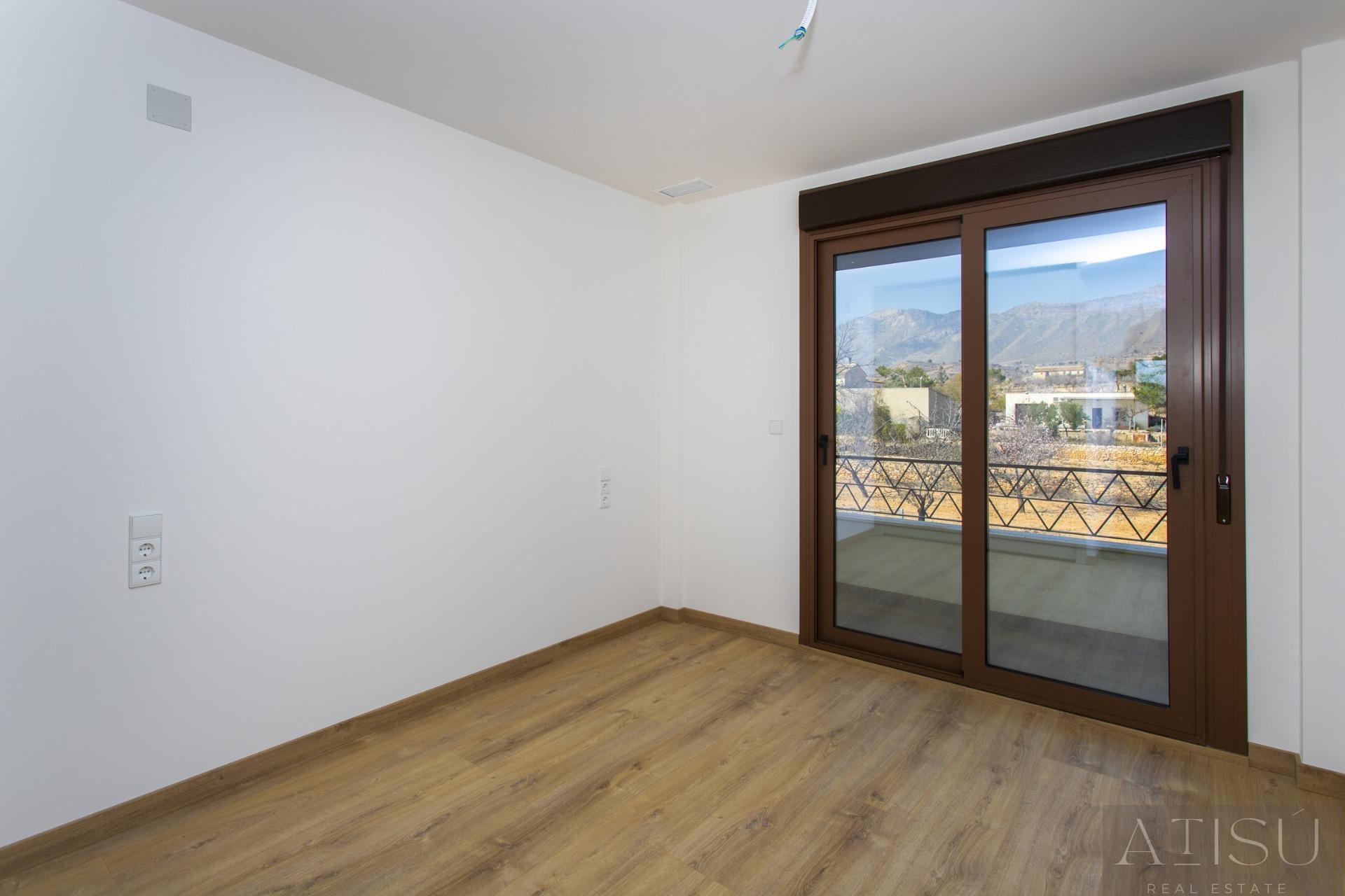 Venta de bungalow en Hondón de las nieves