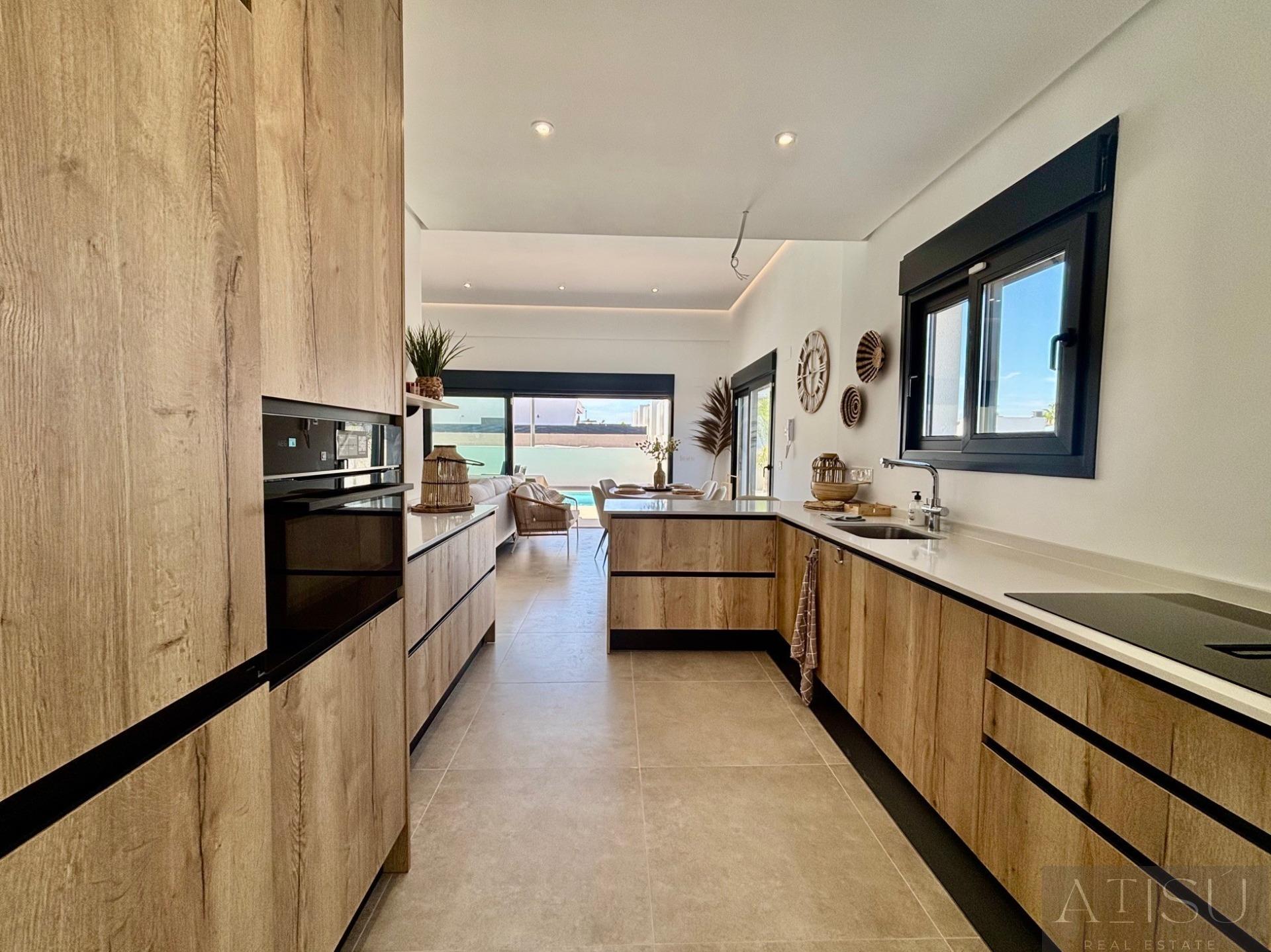 Venta de villa en Rafal