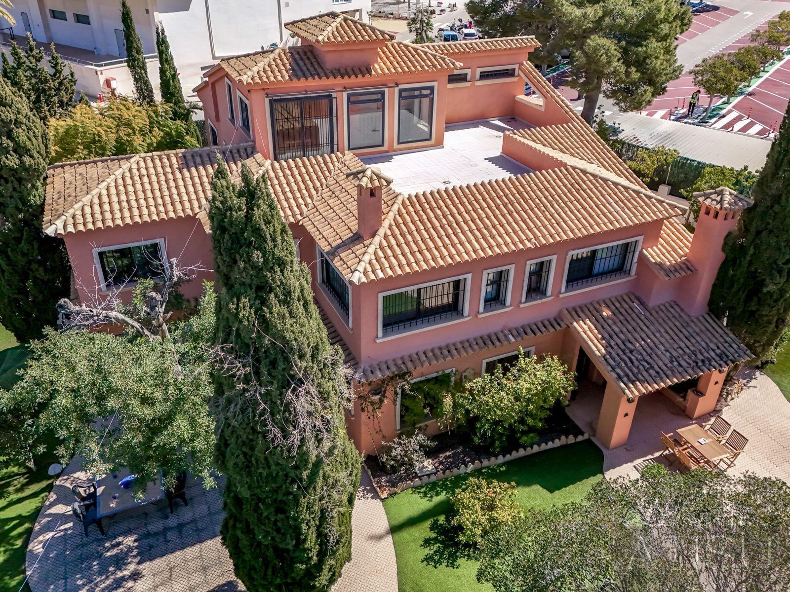 For rent of chalet in Benidorm