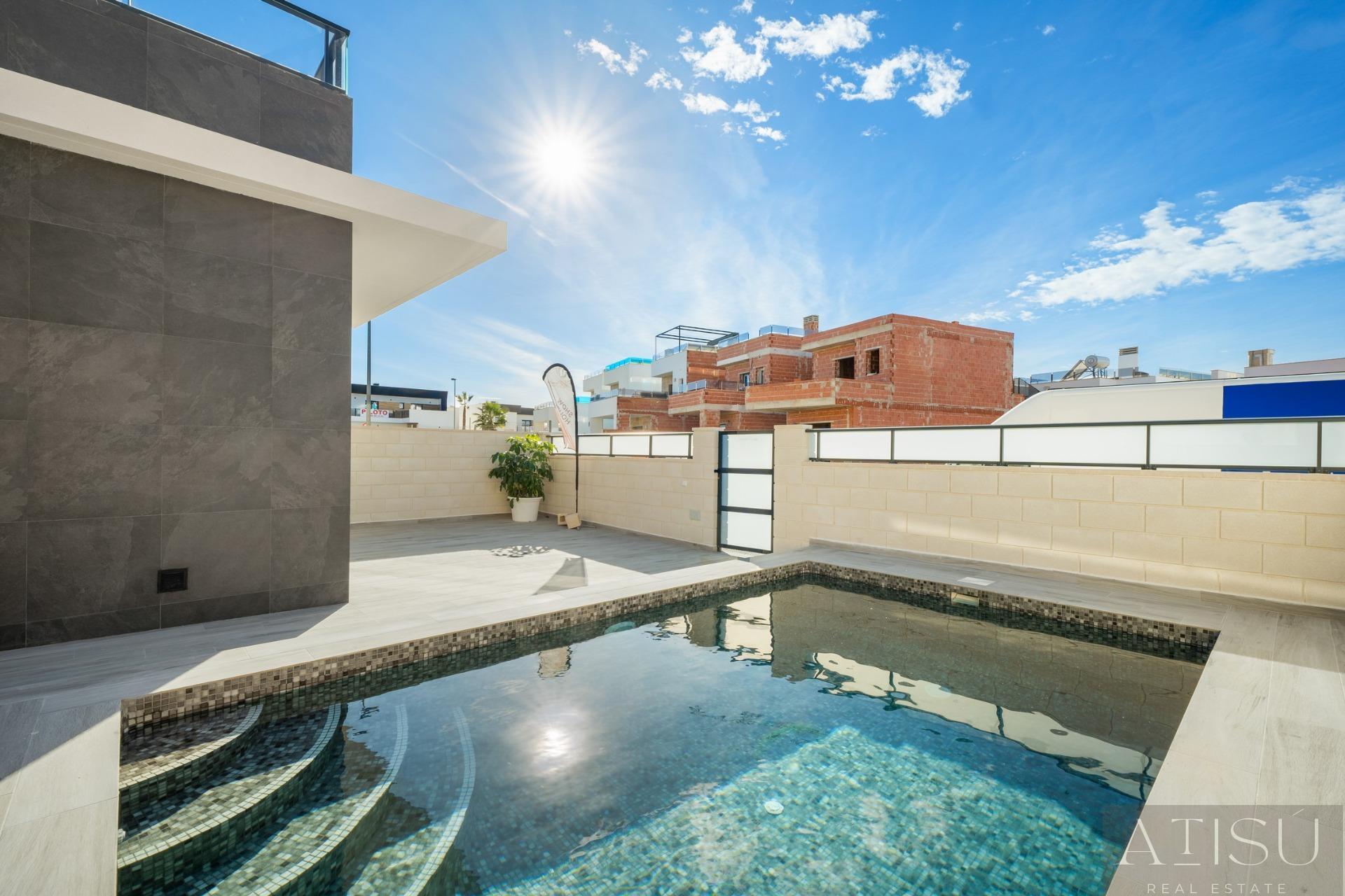 Venta de villa en Benijofar